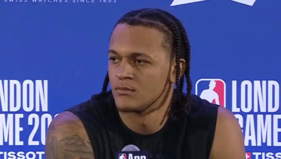 世界杯现场惊现NBA巨星！班凯罗观赛引热议，足球热潮席卷全球体育圈